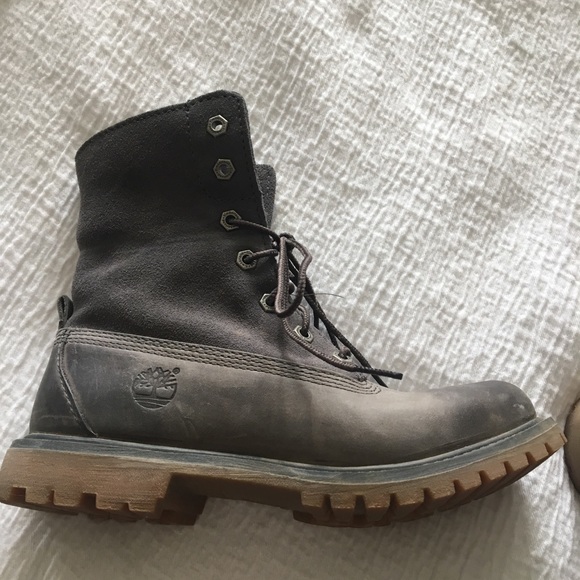 grey timberlands size 3